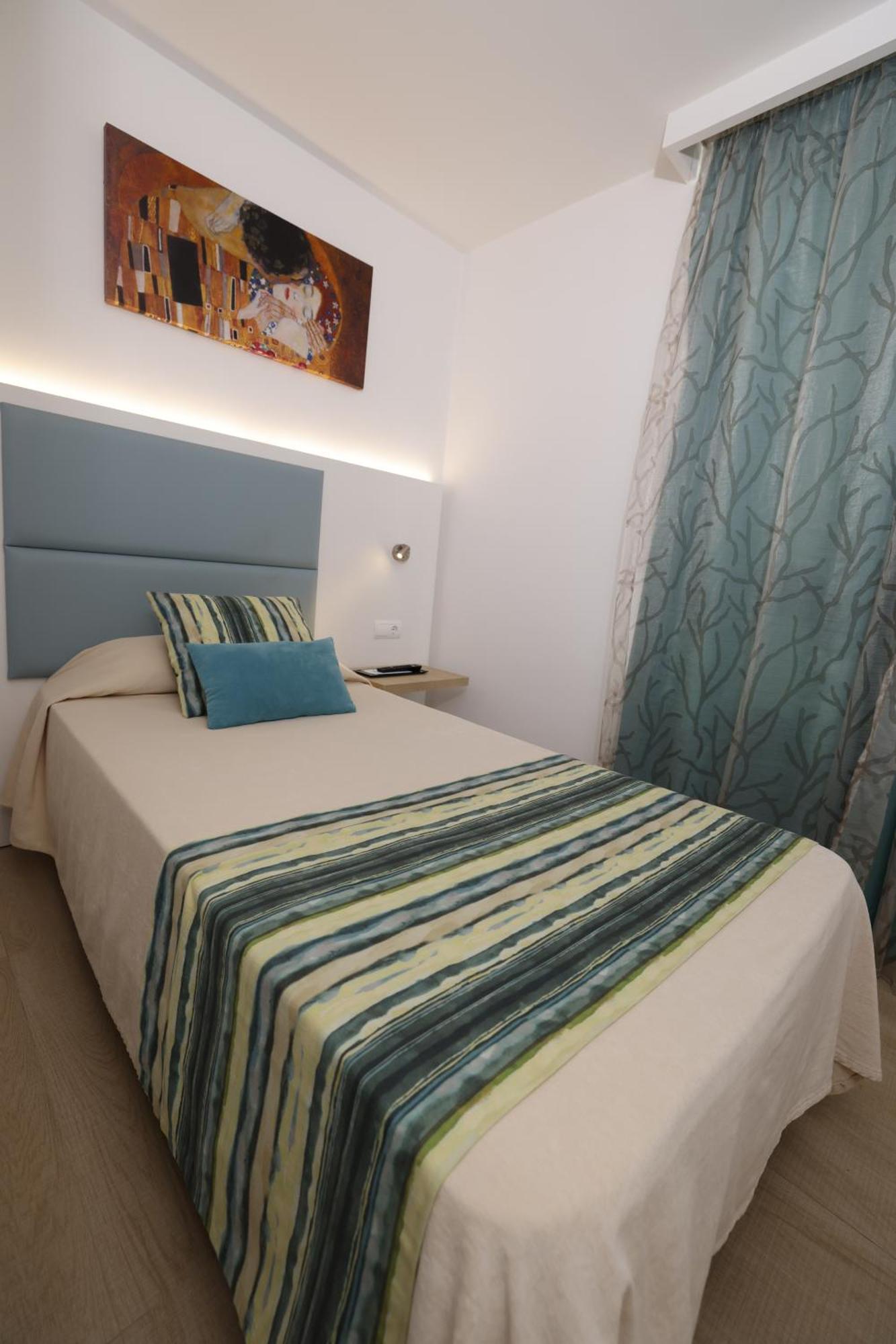 Marvell Club Hotel & Apartments San Antonio Abad Exterior foto